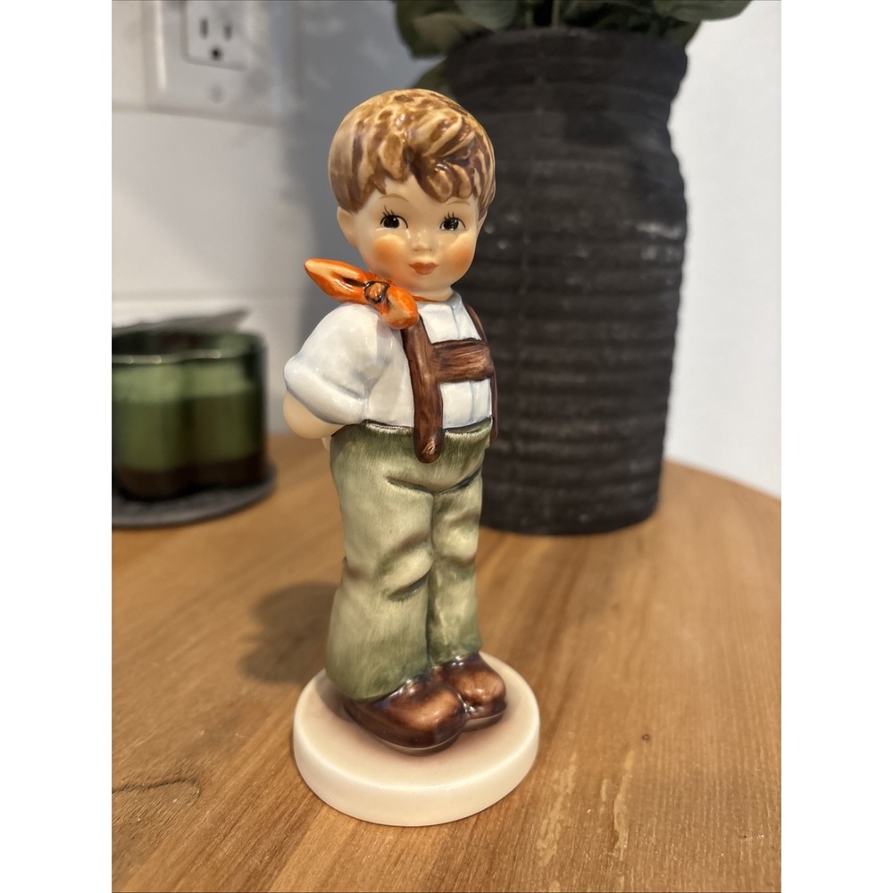 Goebel Hummel Figure 626 I Didn't Do It 5 5/8 in Germany